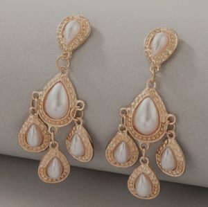 Sold Offline - Geometric Pearl Earrings